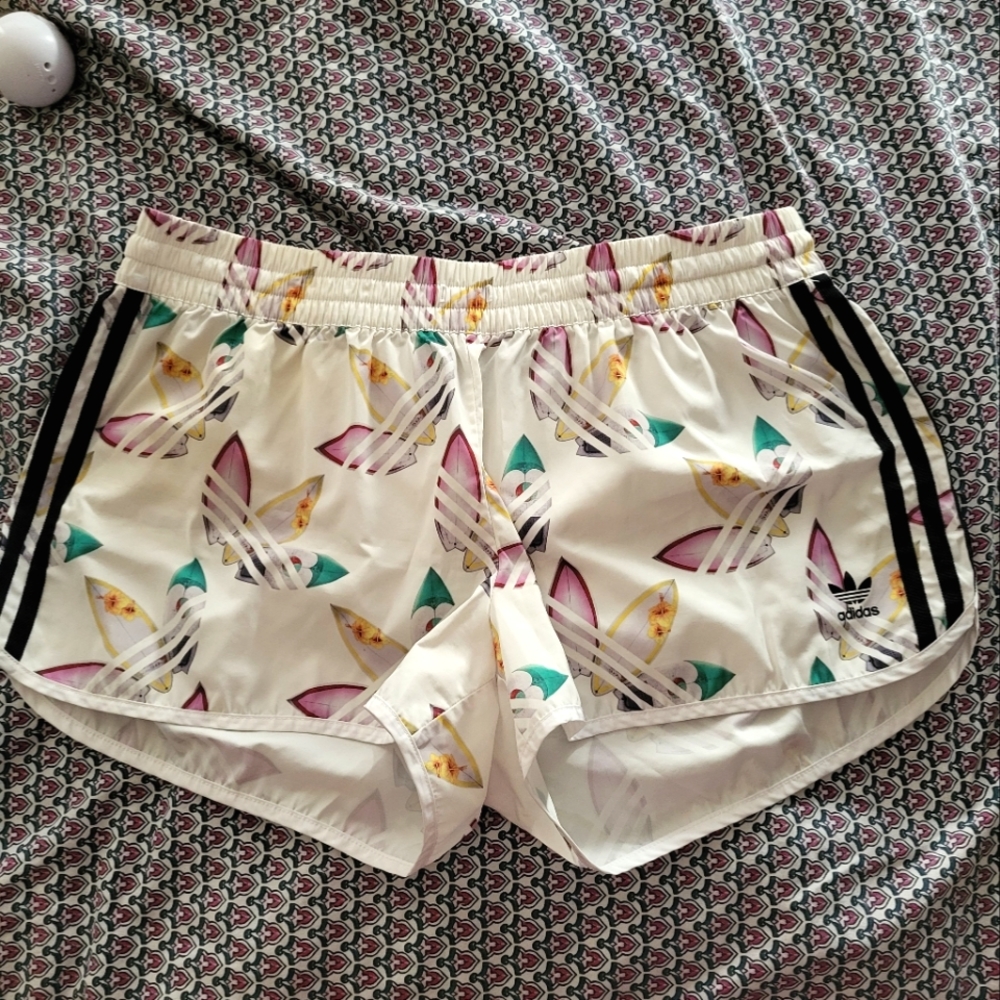 Adidas original logo shorts, women's xl. NWOT.